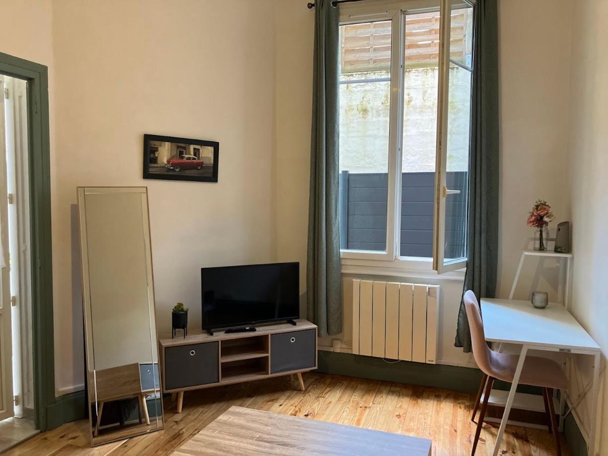 Appartement La Terrasse Zen Dacher - Superbe 30 M2 Equipe Avec Terrasse Coeur Proche Gare Thermes Cures Vichy